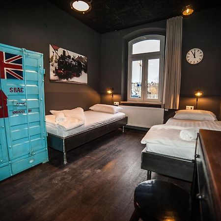 Hostel Am Bahnhof Зуль Экстерьер фото