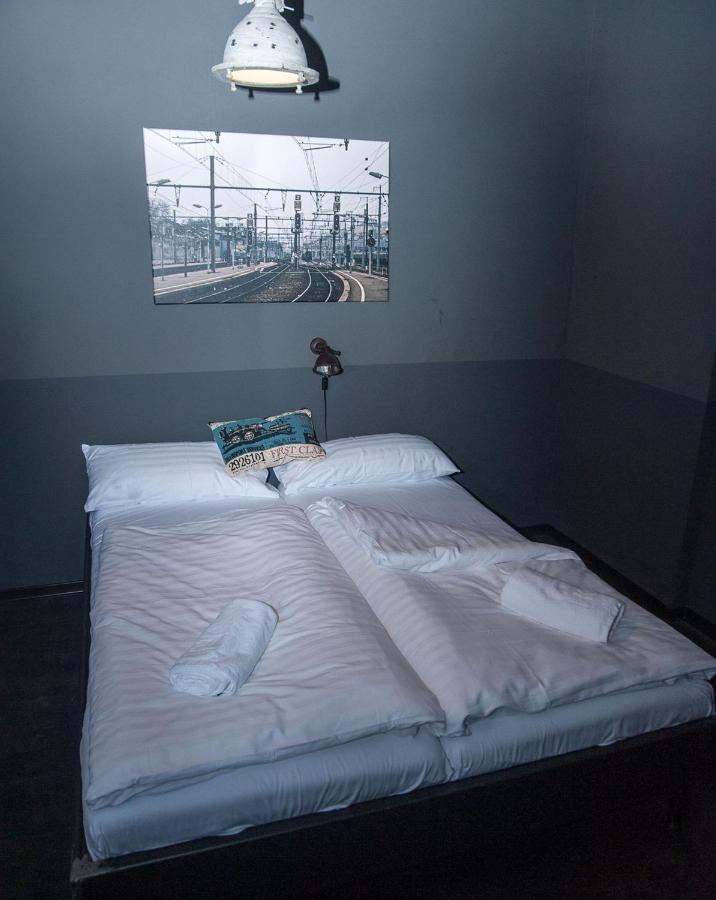 Hostel Am Bahnhof Зуль Экстерьер фото