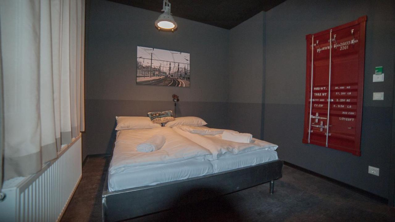 Hostel Am Bahnhof Зуль Экстерьер фото